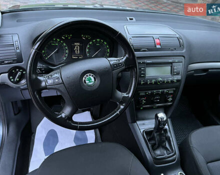Сірий Шкода Октавія, об'ємом двигуна 1.6 л та пробігом 180 тис. км за 5999 $, фото 27 на Automoto.ua