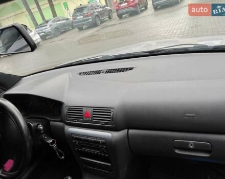 Серый Шкода Октавия, объемом двигателя 1.6 л и пробегом 230 тыс. км за 6000 $, фото 10 на Automoto.ua