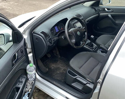 Сірий Шкода Октавія, об'ємом двигуна 2.05 л та пробігом 205 тис. км за 7200 $, фото 9 на Automoto.ua