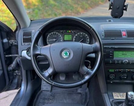 Серый Шкода Октавия, объемом двигателя 1.6 л и пробегом 227 тыс. км за 6000 $, фото 11 на Automoto.ua