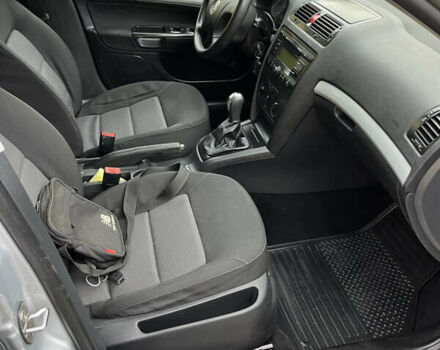 Сірий Шкода Октавія, об'ємом двигуна 0 л та пробігом 250 тис. км за 4999 $, фото 28 на Automoto.ua