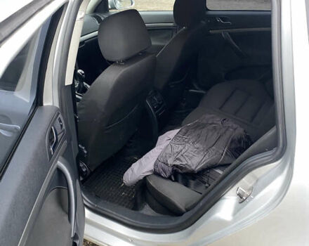 Сірий Шкода Октавія, об'ємом двигуна 2.05 л та пробігом 205 тис. км за 7200 $, фото 6 на Automoto.ua