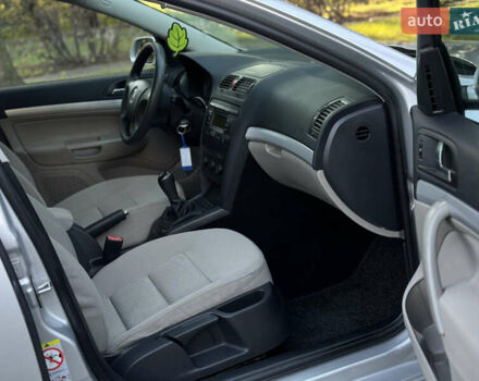 Сірий Шкода Октавія, об'ємом двигуна 1.6 л та пробігом 199 тис. км за 6100 $, фото 22 на Automoto.ua