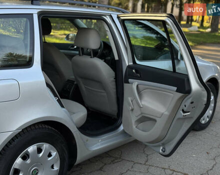 Серый Шкода Октавия, объемом двигателя 1.6 л и пробегом 199 тыс. км за 5950 $, фото 19 на Automoto.ua