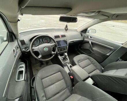 Сірий Шкода Октавія, об'ємом двигуна 2 л та пробігом 357 тис. км за 3000 $, фото 11 на Automoto.ua