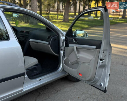 Сірий Шкода Октавія, об'ємом двигуна 1.6 л та пробігом 199 тис. км за 6100 $, фото 21 на Automoto.ua
