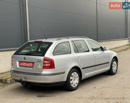 Шкода Октавія 2008 у Києві на Automoto.ua Сірий Шкода Октавія, об'ємом двигуна 1.6 л та пробігом 199 тис. км за 6500 $, фото 12 на Automoto.ua