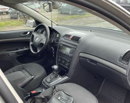 Серый Шкода Октавия, объемом двигателя 2 л и пробегом 340 тыс. км за 3200 $, фото 3 на Automoto.ua