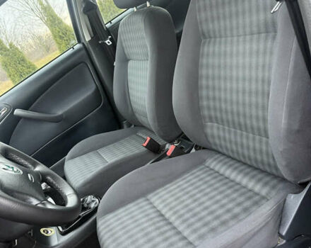 Серый Шкода Октавия, объемом двигателя 1.6 л и пробегом 218 тыс. км за 6000 $, фото 22 на Automoto.ua