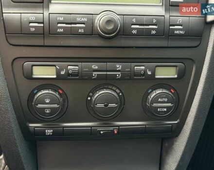 Сірий Шкода Октавія, об'ємом двигуна 2 л та пробігом 441 тис. км за 7499 $, фото 27 на Automoto.ua