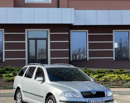 Серый Шкода Октавия, объемом двигателя 1.6 л и пробегом 3 тыс. км за 4900 $, фото 2 на Automoto.ua
