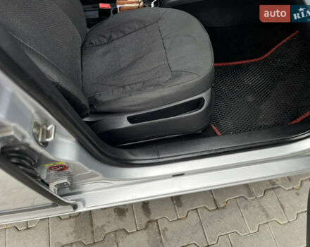 Сірий Шкода Октавія, об'ємом двигуна 1.6 л та пробігом 240 тис. км за 5850 $, фото 16 на Automoto.ua