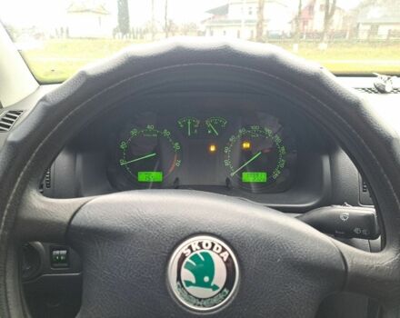 Серый Шкода Октавия, объемом двигателя 1.6 л и пробегом 200 тыс. км за 4700 $, фото 5 на Automoto.ua