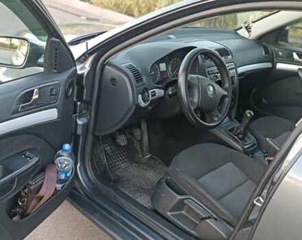 Сірий Шкода Октавія, об'ємом двигуна 1.6 л та пробігом 268 тис. км за 6400 $, фото 9 на Automoto.ua