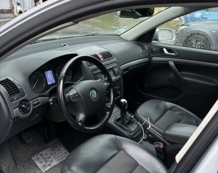 Серый Шкода Октавия, объемом двигателя 1.8 л и пробегом 236 тыс. км за 5700 $, фото 4 на Automoto.ua