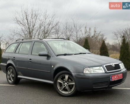 Серый Шкода Октавия, объемом двигателя 1.6 л и пробегом 218 тыс. км за 6000 $, фото 1 на Automoto.ua