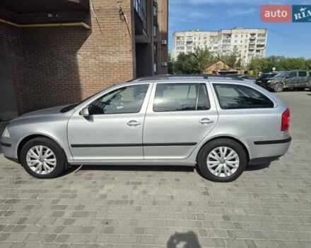 Серый Шкода Октавия, объемом двигателя 1.6 л и пробегом 201 тыс. км за 5700 $, фото 7 на Automoto.ua