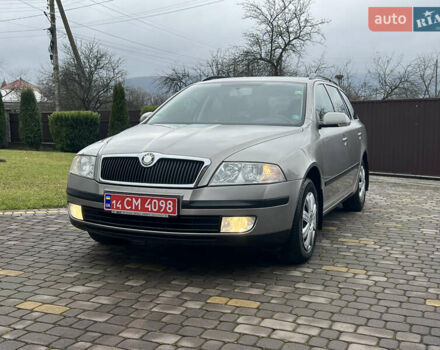 Серый Шкода Октавия, объемом двигателя 1.6 л и пробегом 256 тыс. км за 6850 $, фото 3 на Automoto.ua