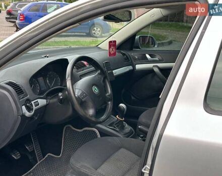 Сірий Шкода Октавія, об'ємом двигуна 2 л та пробігом 441 тис. км за 7499 $, фото 17 на Automoto.ua