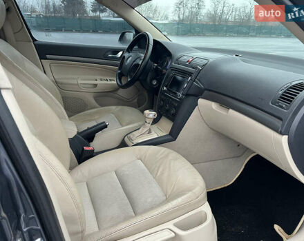 Сірий Шкода Октавія, об'ємом двигуна 1.6 л та пробігом 231 тис. км за 8250 $, фото 19 на Automoto.ua