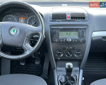 Сірий Шкода Октавія, об'ємом двигуна 1.6 л та пробігом 190 тис. км за 6500 $, фото 42 на Automoto.ua