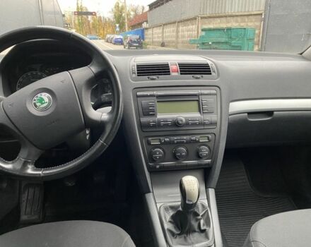 Шкода Октавія 2008 у Києві на Automoto.ua Сірий Шкода Октавія, об'ємом двигуна 1.6 л та пробігом 199 тис. км за 6500 $, фото 17 на Automoto.ua
