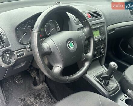 Сірий Шкода Октавія, об'ємом двигуна 2 л та пробігом 192 тис. км за 7199 $, фото 26 на Automoto.ua