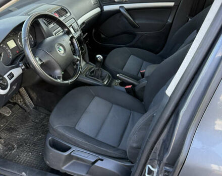 Сірий Шкода Октавія, об'ємом двигуна 1.6 л та пробігом 237 тис. км за 5600 $, фото 12 на Automoto.ua