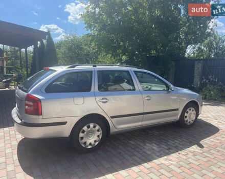 Серый Шкода Октавия, объемом двигателя 1.6 л и пробегом 240 тыс. км за 5500 $, фото 2 на Automoto.ua