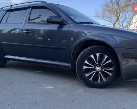 Серый Шкода Октавия, объемом двигателя 1.6 л и пробегом 244 тыс. км за 5200 $, фото 1 на Automoto.ua