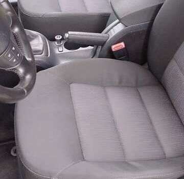 Серый Шкода Октавия, объемом двигателя 1.6 л и пробегом 215 тыс. км за 7700 $, фото 6 на Automoto.ua