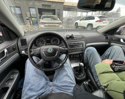 Серый Шкода Октавия, объемом двигателя 1.8 л и пробегом 268 тыс. км за 5500 $, фото 7 на Automoto.ua