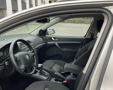 Серый Шкода Октавия, объемом двигателя 2 л и пробегом 340 тыс. км за 3200 $, фото 4 на Automoto.ua