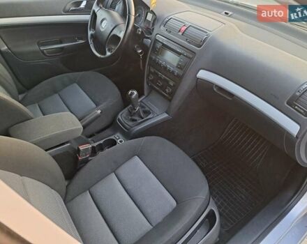 Сірий Шкода Октавія, об'ємом двигуна 1.6 л та пробігом 240 тис. км за 6555 $, фото 10 на Automoto.ua