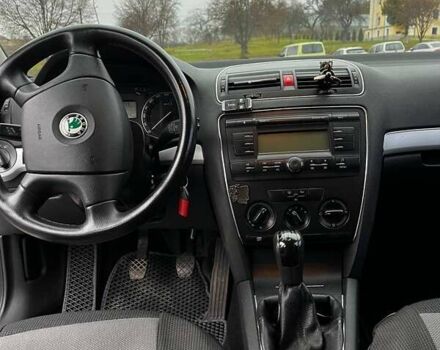 Серый Шкода Октавия, объемом двигателя 1.9 л и пробегом 278 тыс. км за 6000 $, фото 5 на Automoto.ua