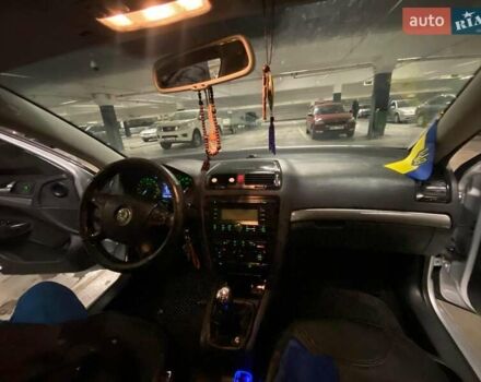 Серый Шкода Октавия, объемом двигателя 2 л и пробегом 328 тыс. км за 6500 $, фото 15 на Automoto.ua