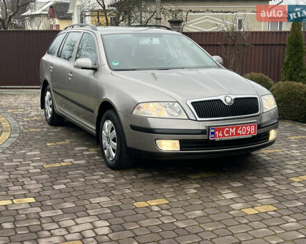 Серый Шкода Октавия, объемом двигателя 1.6 л и пробегом 256 тыс. км за 6850 $, фото 1 на Automoto.ua