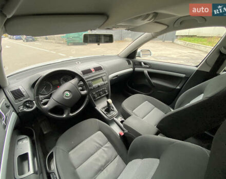 Шкода Октавія 2008 у Києві на Automoto.ua Сірий Шкода Октавія, об'ємом двигуна 1.6 л та пробігом 199 тис. км за 6500 $, фото 24 на Automoto.ua