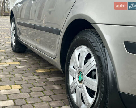 Серый Шкода Октавия, объемом двигателя 1.6 л и пробегом 256 тыс. км за 6850 $, фото 10 на Automoto.ua