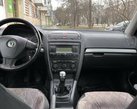 Серый Шкода Октавия, объемом двигателя 1.6 л и пробегом 248 тыс. км за 6200 $, фото 15 на Automoto.ua