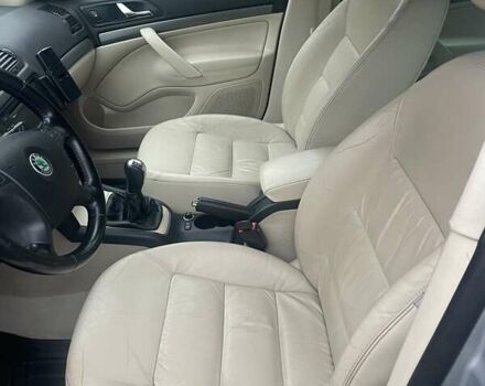 Сірий Шкода Октавія, об'ємом двигуна 1.8 л та пробігом 221 тис. км за 7899 $, фото 13 на Automoto.ua