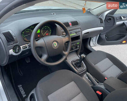 Серый Шкода Октавия, объемом двигателя 1.6 л и пробегом 39 тыс. км за 10150 $, фото 38 на Automoto.ua