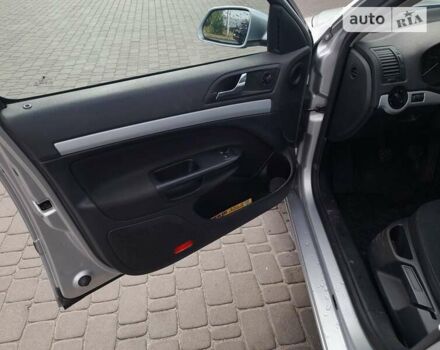 Сірий Шкода Октавія, об'ємом двигуна 1.6 л та пробігом 266 тис. км за 6400 $, фото 11 на Automoto.ua