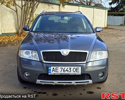 Серый Шкода Октавия, объемом двигателя 2 л и пробегом 213 тыс. км за 6200 $, фото 2 на Automoto.ua