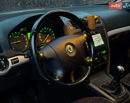 Серый Шкода Октавия, объемом двигателя 2 л и пробегом 338 тыс. км за 6890 $, фото 12 на Automoto.ua