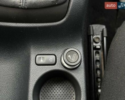 Сірий Шкода Октавія, об'ємом двигуна 2 л та пробігом 441 тис. км за 7499 $, фото 25 на Automoto.ua