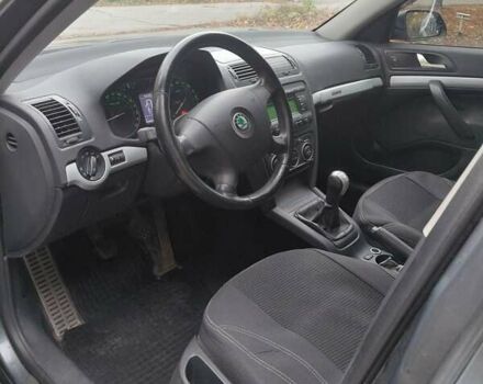Шкода Октавия 2008 в Днепре (Днепропетровске) на Automoto.ua Серый Шкода Октавия, объемом двигателя 2 л и пробегом 330 тыс. км за 6350 $, фото 5 на Automoto.ua