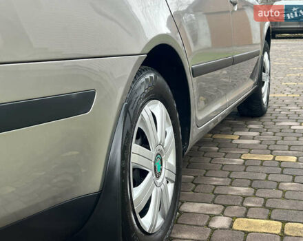 Серый Шкода Октавия, объемом двигателя 1.6 л и пробегом 256 тыс. км за 6850 $, фото 9 на Automoto.ua