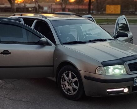 Серый Шкода Октавия, объемом двигателя 1.6 л и пробегом 270 тыс. км за 4500 $, фото 3 на Automoto.ua