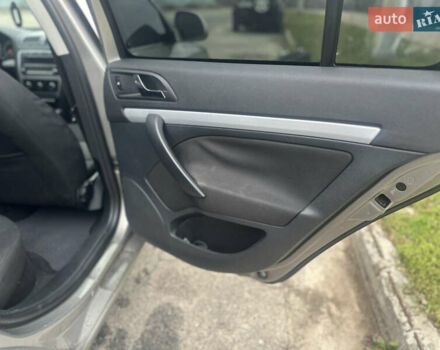 Серый Шкода Октавия, объемом двигателя 1.9 л и пробегом 287 тыс. км за 9000 $, фото 10 на Automoto.ua